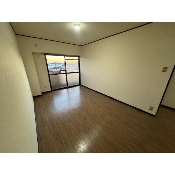豊中市柴原町マンション リビング