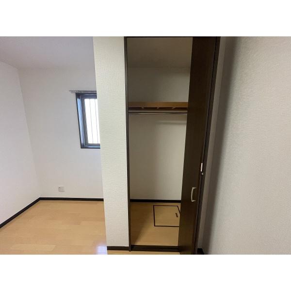 豊中市柴原町アパート 収納