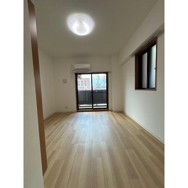 豊中市服部元町マンション リビング