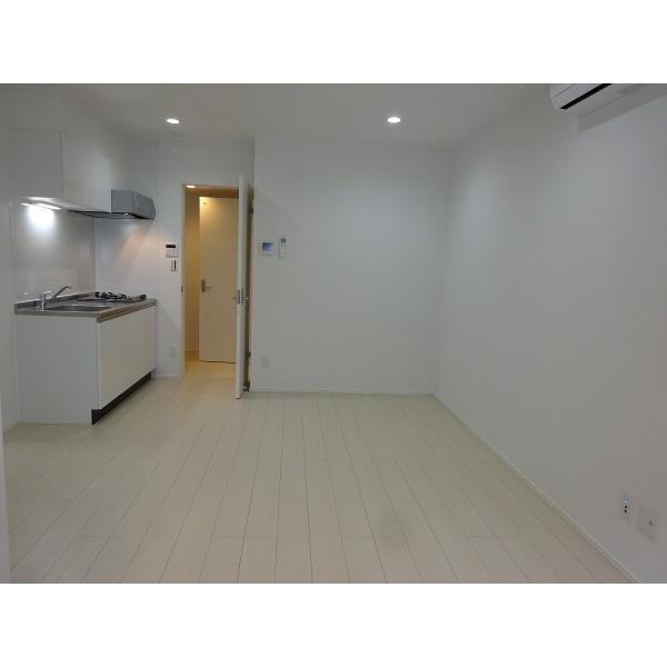 豊中市城山町アパート リビング