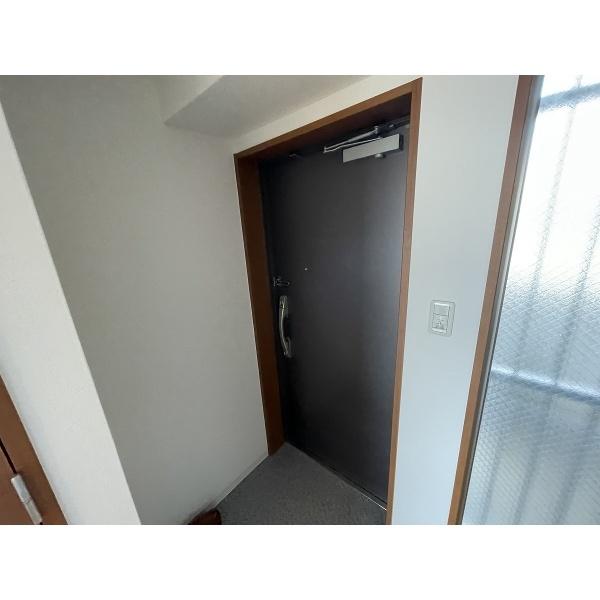 豊中市桜の町マンション 玄関