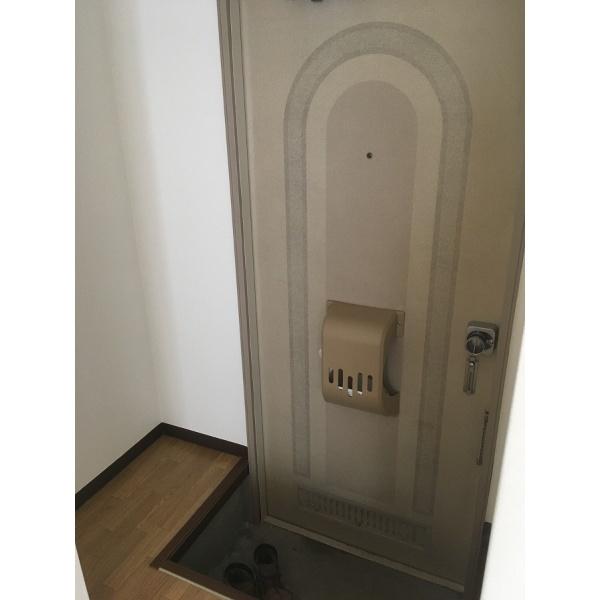 豊中市刀根山アパート 玄関