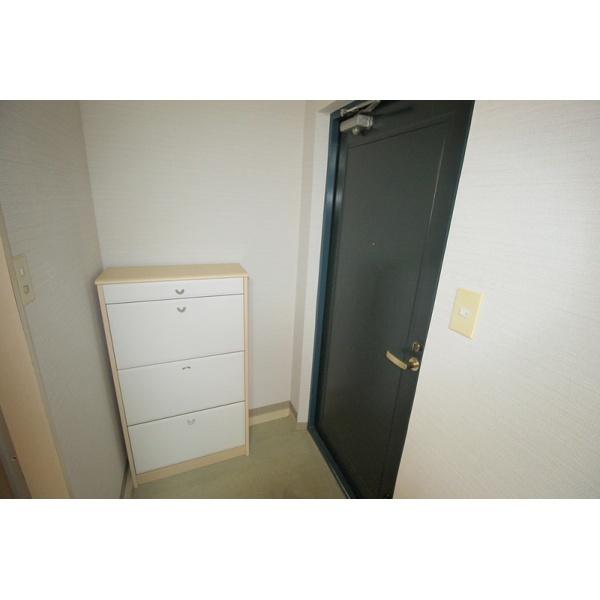 豊中市岡上の町マンション 玄関