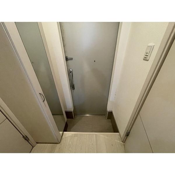 豊中市利倉アパート 玄関