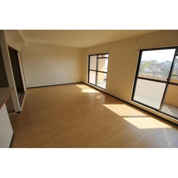 豊中市待兼山町マンション リビング