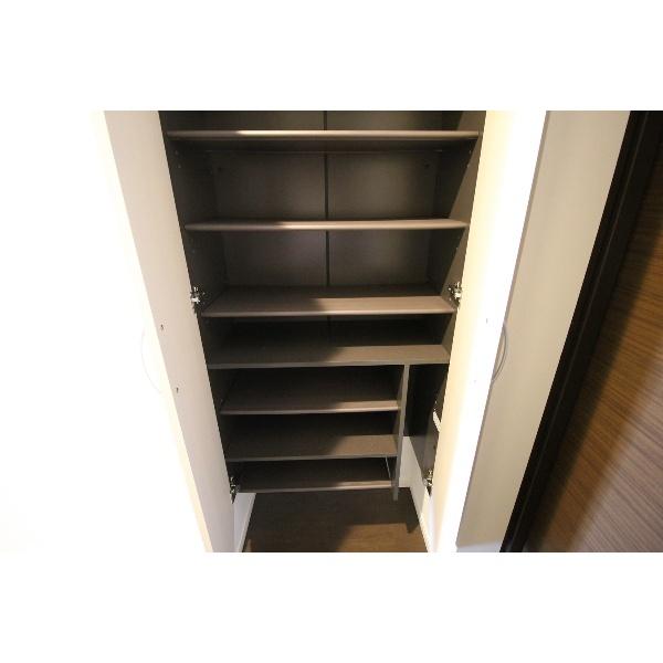 豊中市庄内幸町マンション 玄関