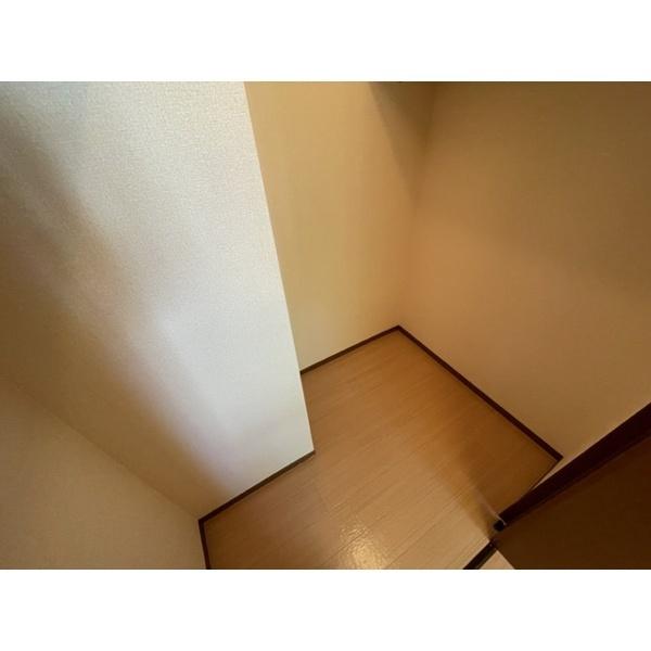 豊中市長興寺南アパート 収納