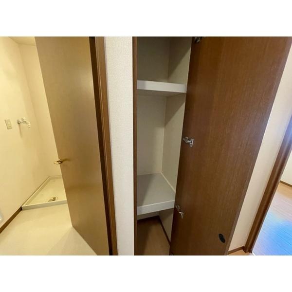 豊中市長興寺南アパート 収納