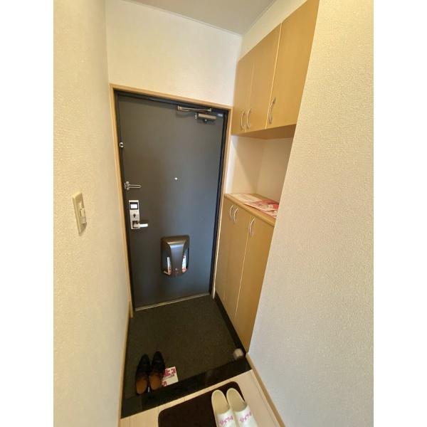 豊中市桜の町マンション 玄関