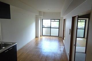 豊中市西泉丘マンション リビング