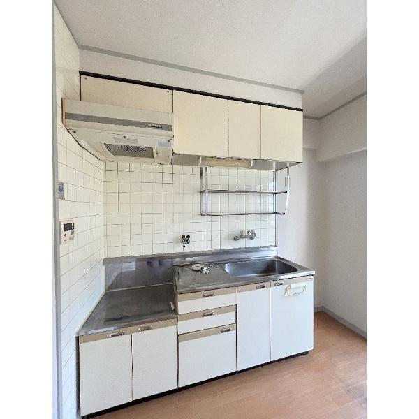 豊中市玉井町マンション キッチン