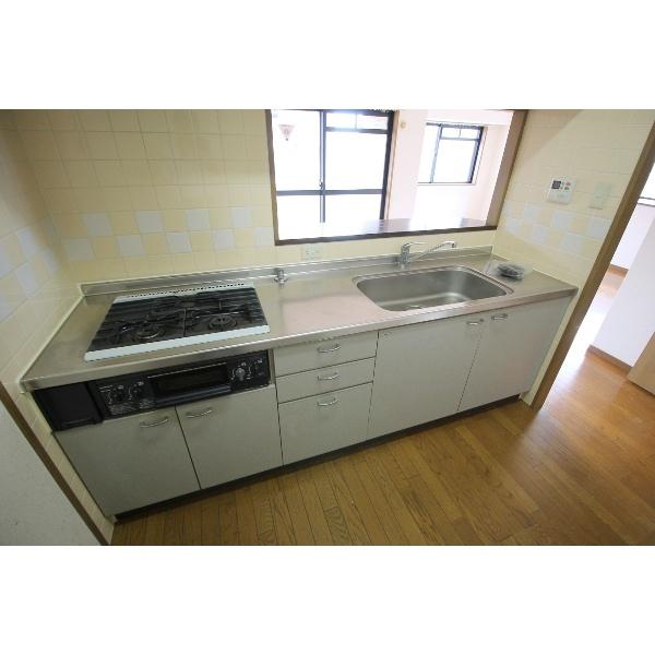豊中市服部本町マンション キッチン