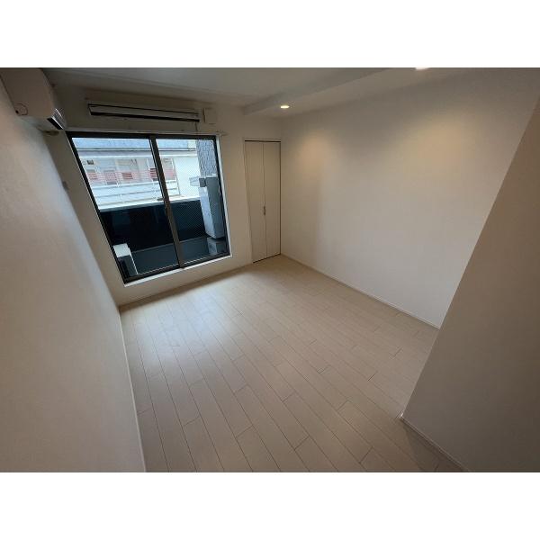 豊中市服部西町アパート リビング