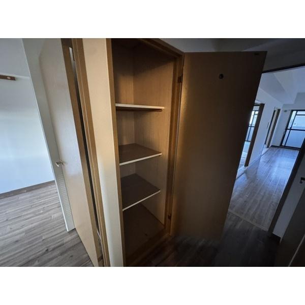バスティーユ刀根山 収納