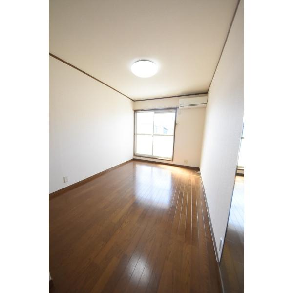 豊中市柴原町アパート リビング