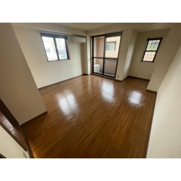 豊中市服部豊町マンション リビング