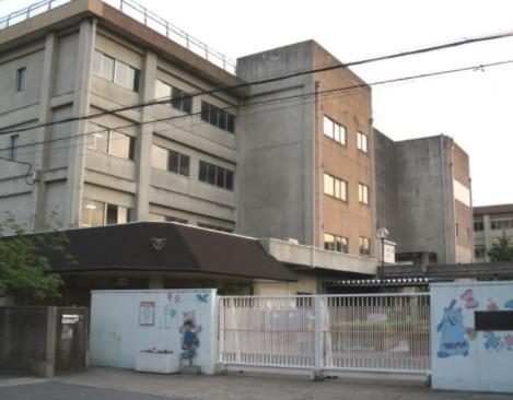 石橋南小学校：473m
