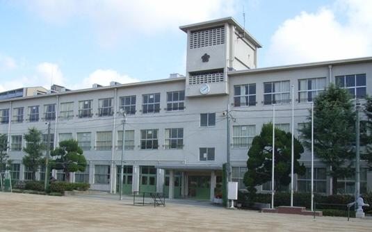 野田小学校：511m