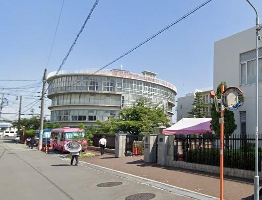 梅花中学校：559m