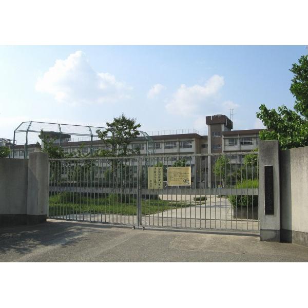 豊島北小学校：589m