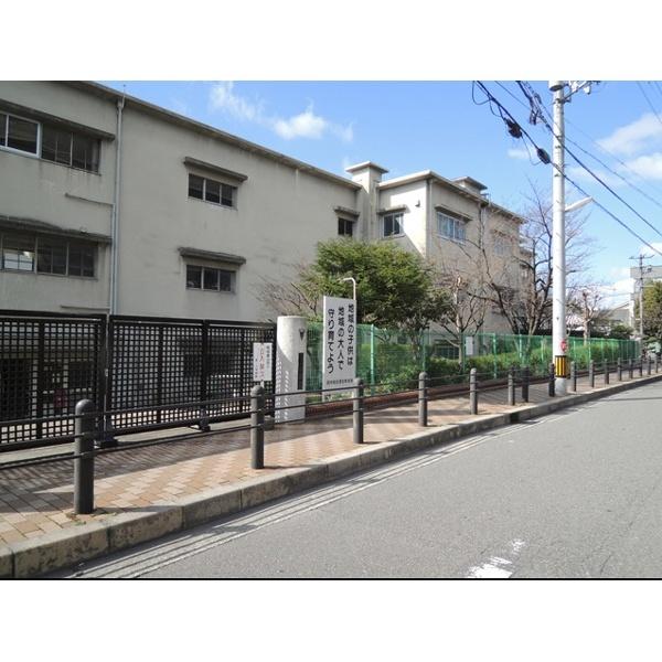 豊島小学校：478m