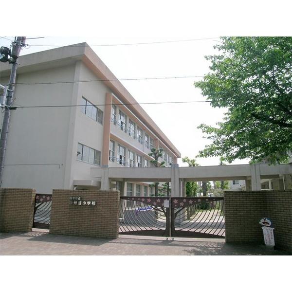 桜井谷東小学校：633m