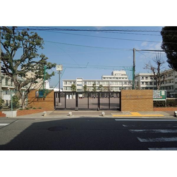 庄内小学校：267m