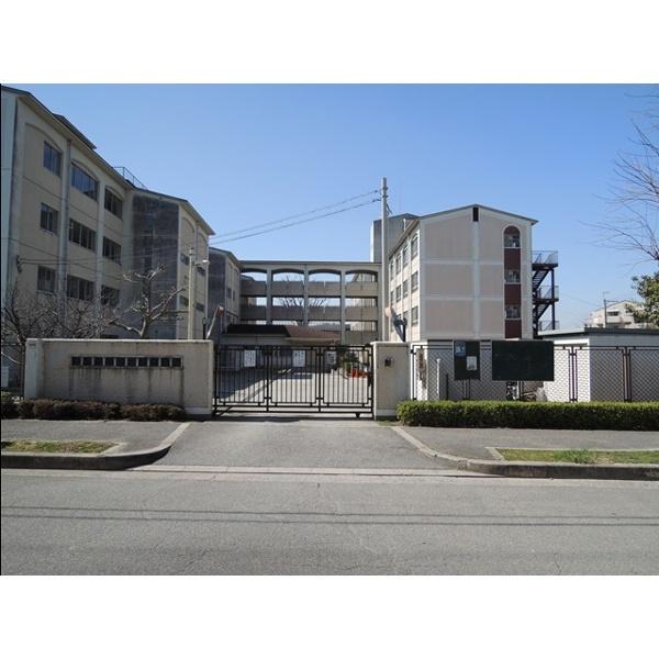 豊中市立新田南小学校：625m
