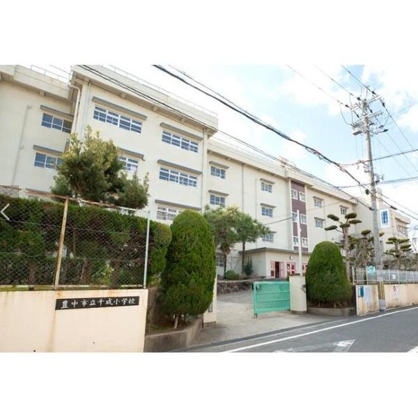 千成小学校：962m
