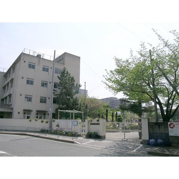 豊中市立寺内小学校：384m