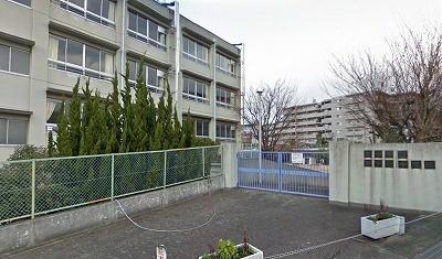 第十七中学校：817m