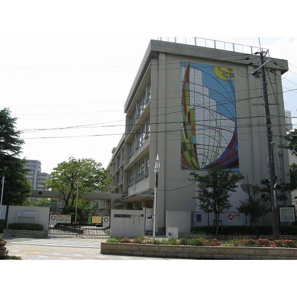 豊島小学校：240m