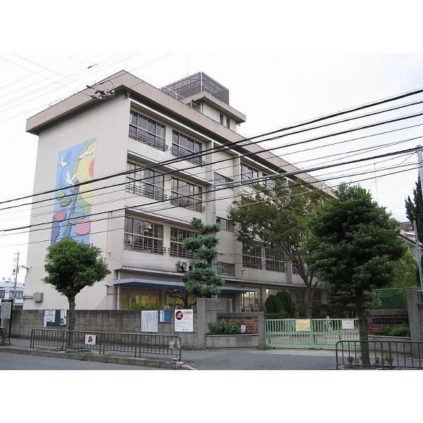 小曽根小学校：401m