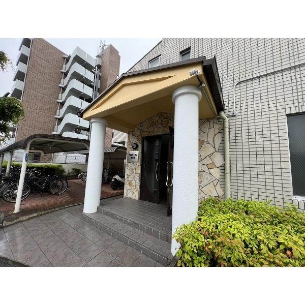 豊中市春日町マンション エントランス