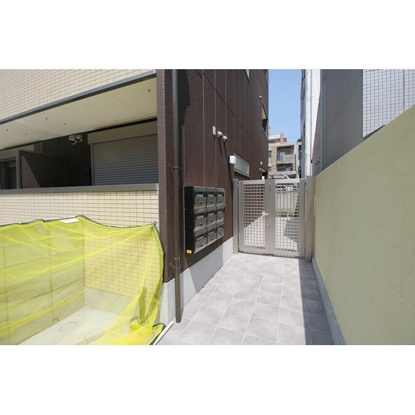 豊中市服部西町マンション エントランス