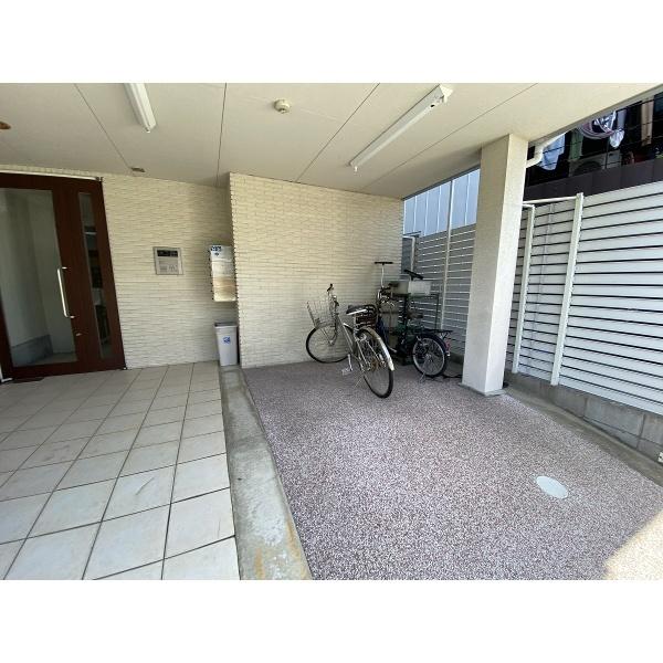 豊中市上新田マンション 駐車場