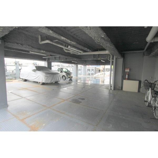 豊中市東豊中町マンション 駐車場
