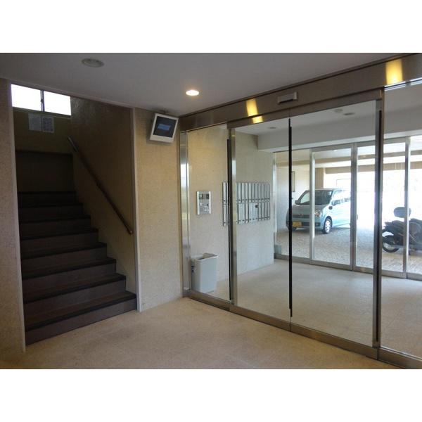 豊中市春日町マンション エントランス