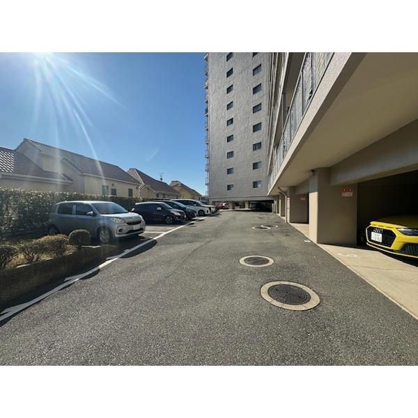豊中市東豊中町マンション 駐車場
