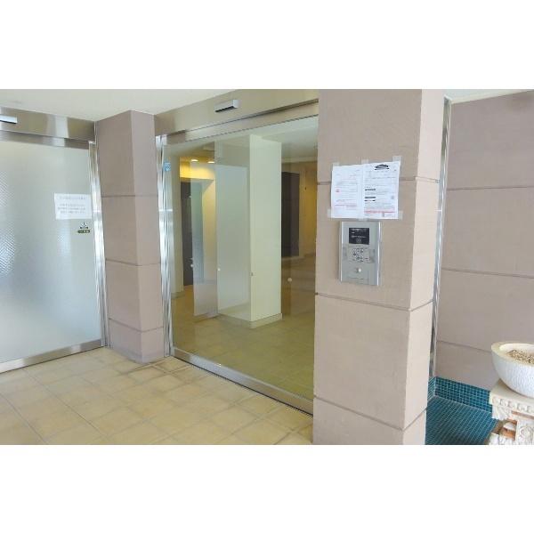 豊中市上新田マンション エントランス