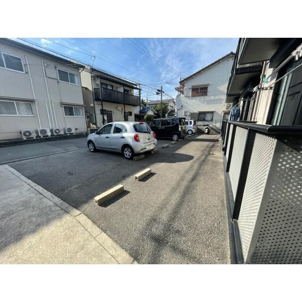 豊中市螢池南町アパート 駐車場