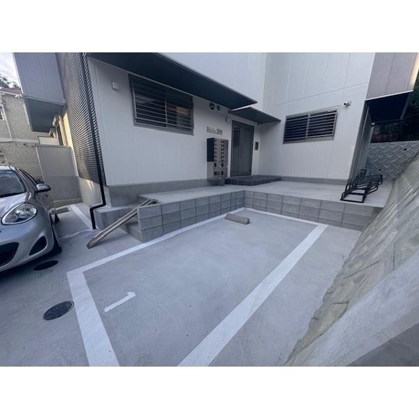 豊中市刀根山マンション 駐車場