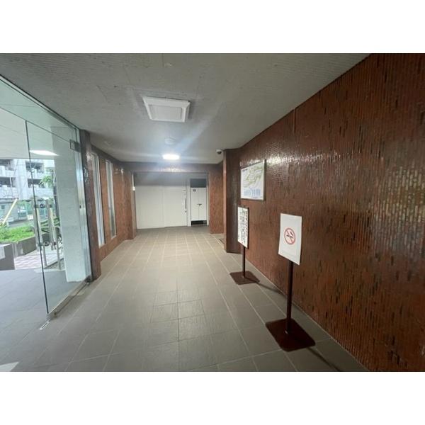 豊中市上野西マンション エントランス