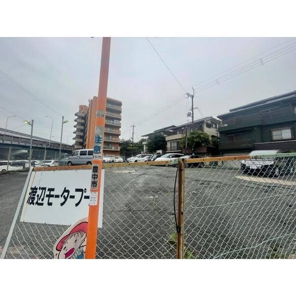 豊中市上野西マンション 駐車場