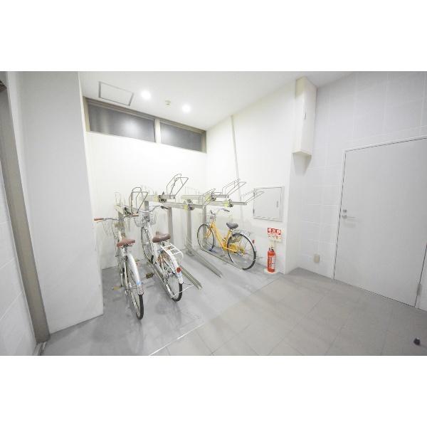豊中市本町マンション 駐車場
