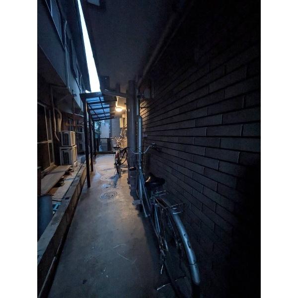 豊中市服部寿町マンション 駐車場
