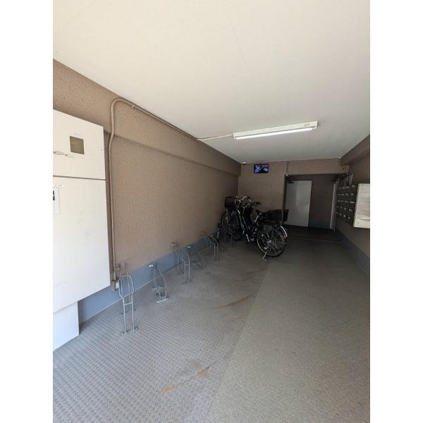 豊中市寺内マンション 駐車場