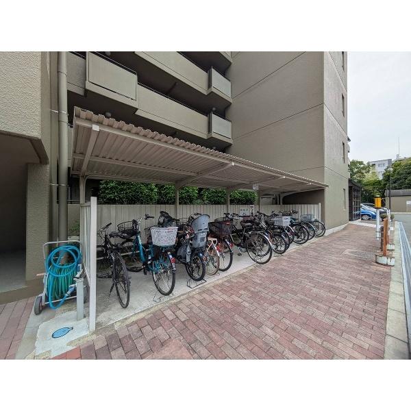 豊中市上新田マンション 駐車場