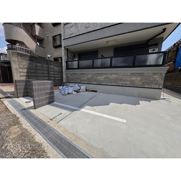 豊中市宝山町アパート 駐車場