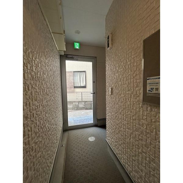 豊中市螢池北町アパート ロビー